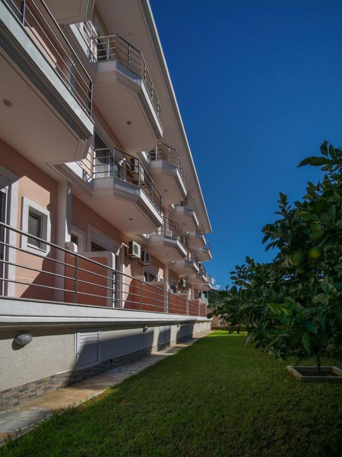 Himara Royal Hotel Eksteriør billede
