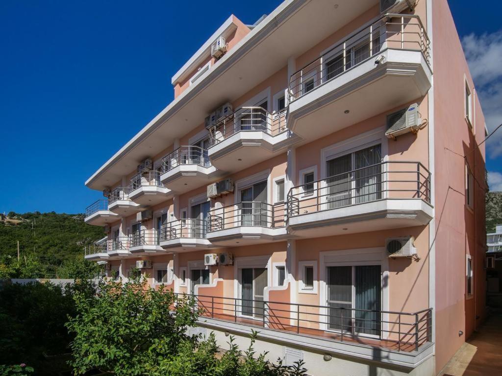 Himara Royal Hotel Eksteriør billede