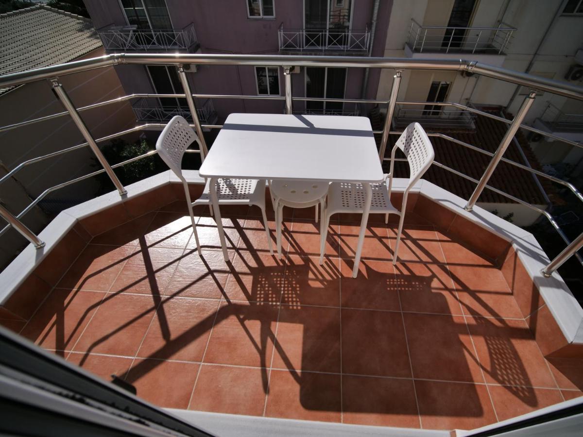 Himara Royal Hotel Eksteriør billede