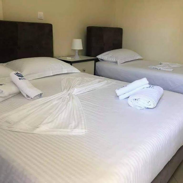 Himara Royal Hotel Eksteriør billede