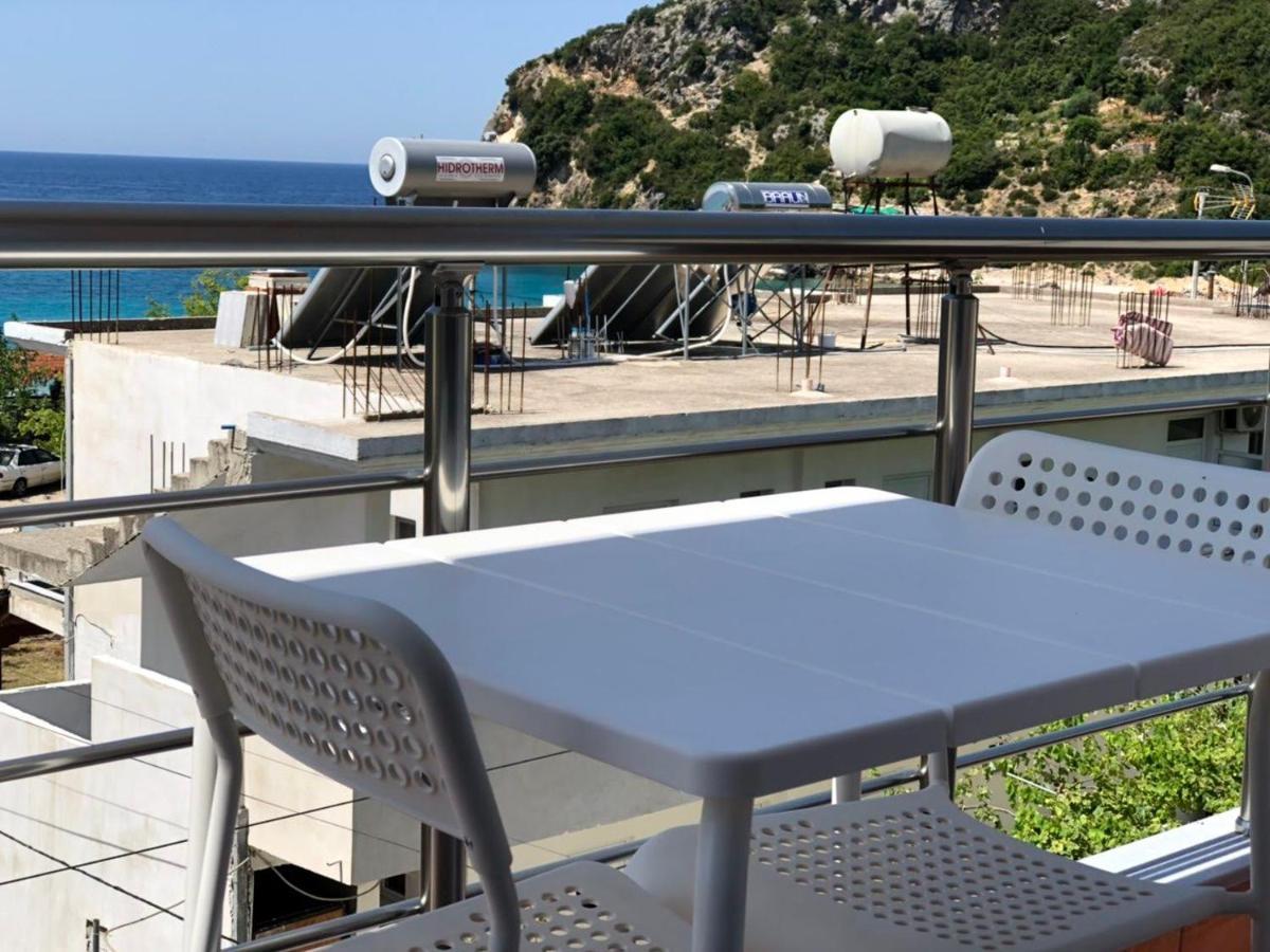 Himara Royal Hotel Eksteriør billede