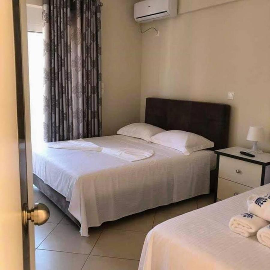 Himara Royal Hotel Eksteriør billede