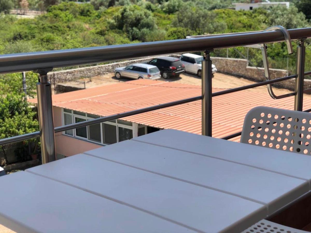 Himara Royal Hotel Eksteriør billede